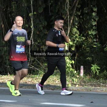 Runner Photo 4093383