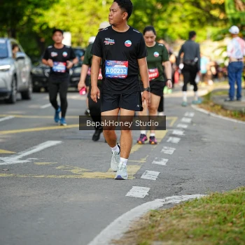 Runner Photo 4093384