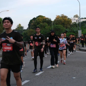 Runner Photo 4093417