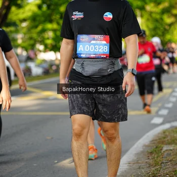 Runner Photo 4093419