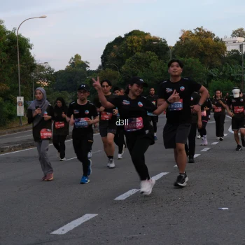Runner Photo 4093422