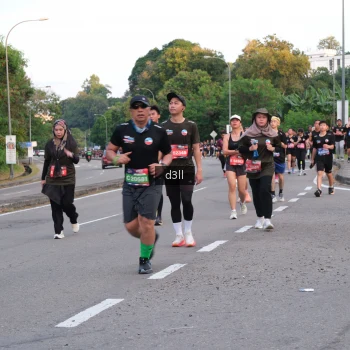 Runner Photo 4093444