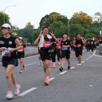 Runner Photo 4093451