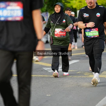 Runner Photo 4093468