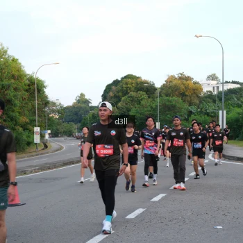 Runner Photo 4093546