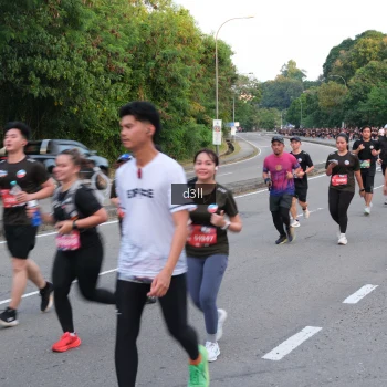 Runner Photo 4093548