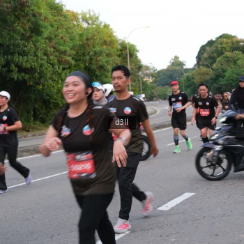 Runner Photo 4093565