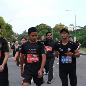 Runner Photo 4093611