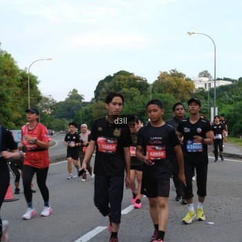 Runner Photo 4093621