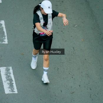 Runner Photo 4093650