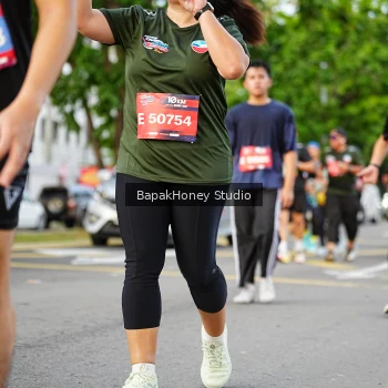 Runner Photo 4093666