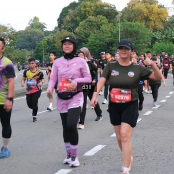 Runner Photo 4093674