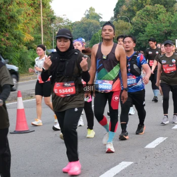 Runner Photo 4093678