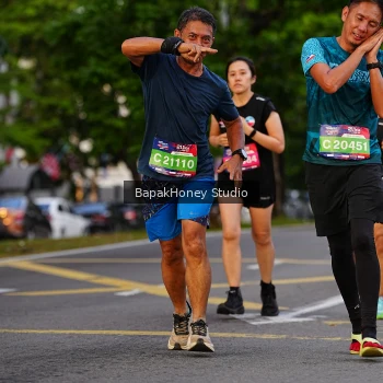Runner Photo 4093772