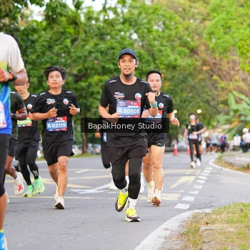Runner Photo 4093805