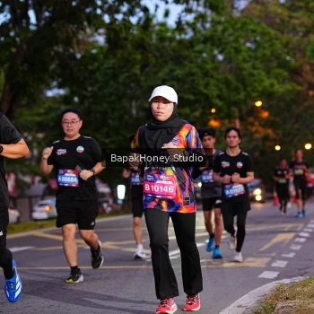 Runner Photo 4093844