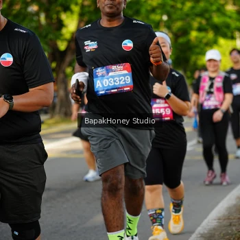 Runner Photo 4093967