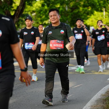 Runner Photo 4093986