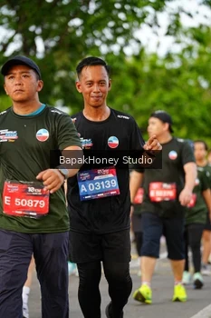 Runner Photo 4094076