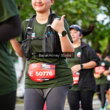 Runner Photo 4094101
