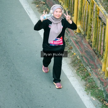 Runner Photo 4094158