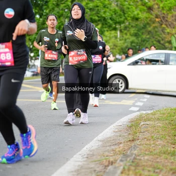 Runner Photo 4094530