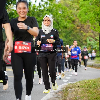 Runner Photo 4094546