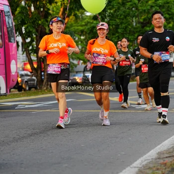 Runner Photo 4094671