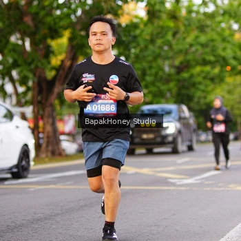 Runner Photo 4094676