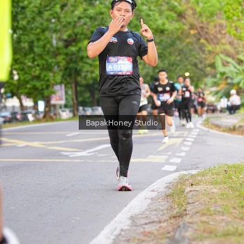 Runner Photo 4094701