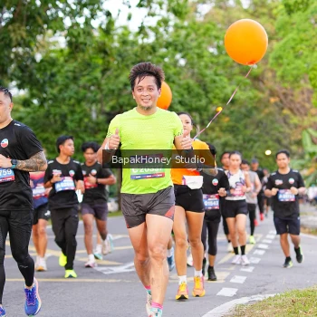 Runner Photo 4094716