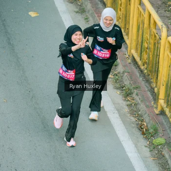 Runner Photo 4094721