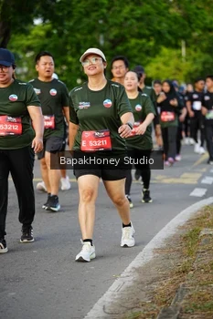 Runner Photo 4095010