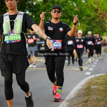 Runner Photo 4095011