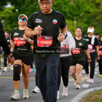 Runner Photo 4095025