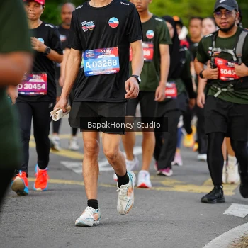 Runner Photo 4095045