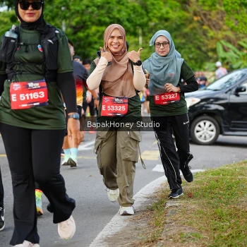Runner Photo 4095053