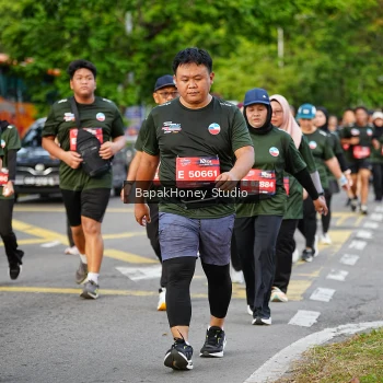 Runner Photo 4095059