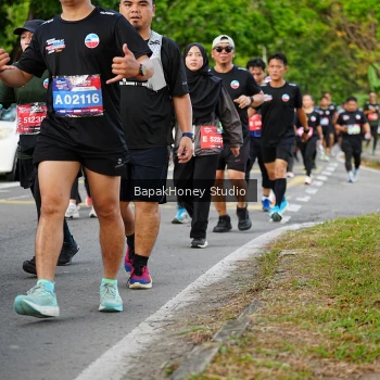 Runner Photo 4095061