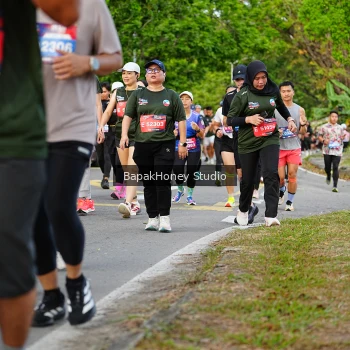 Runner Photo 4095065