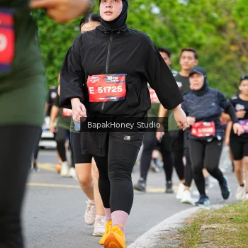 Runner Photo 4095072