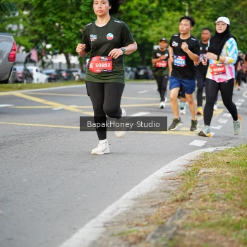 Runner Photo 4095097