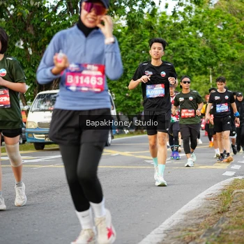 Runner Photo 4095101