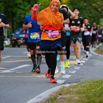 Runner Photo 4095136