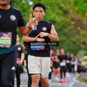 Runner Photo 4095143
