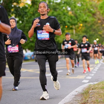 Runner Photo 4095144