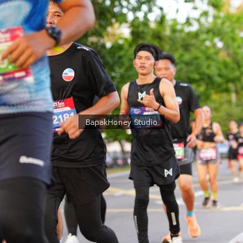 Runner Photo 4095152