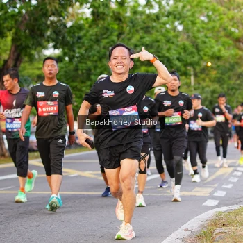 Runner Photo 4095156