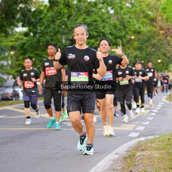 Runner Photo 4095172