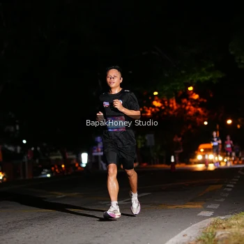 Runner Photo 4095268